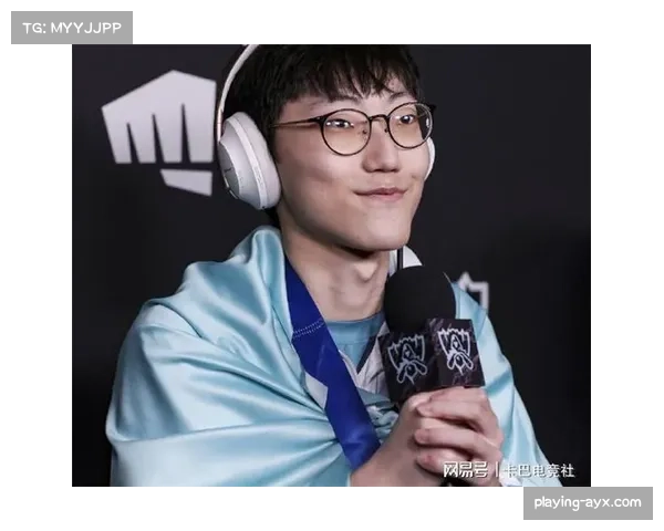 传奇选手“院长”法布雷西奥·温盾宣布将在巴西举行告别赛,正式退役 传奇选手“院长”法布雷西奥·温盾宣布将在巴西举行告别赛,正式退役