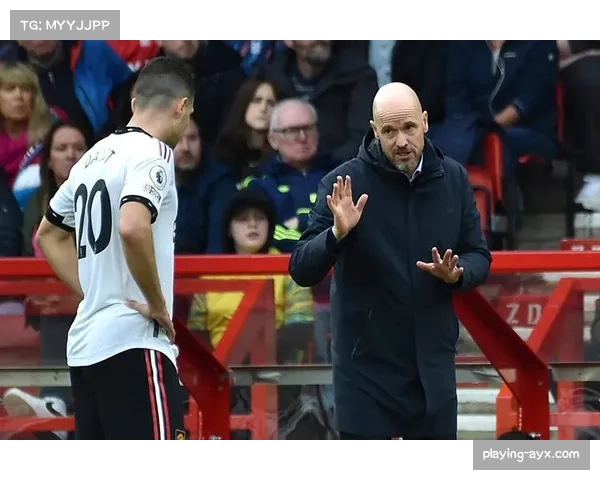 尤尔曼德攻势足球哲学：勒沃库森高风险高回报的战术选择